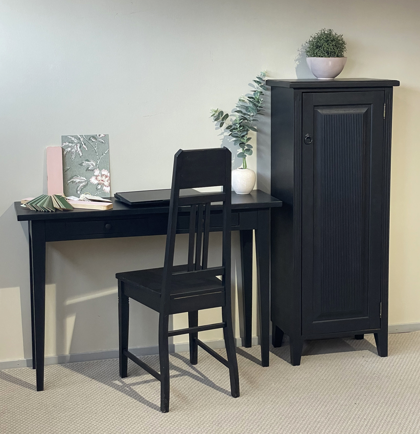 Sivupöytä (115x35)