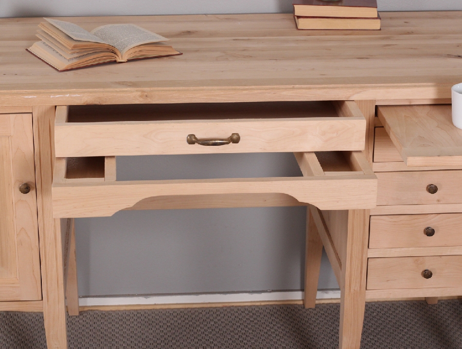 Kustavilainen Kirjoituspöytä (Iso)