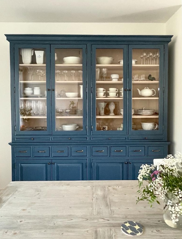 Firenze-vitriini 210 cm