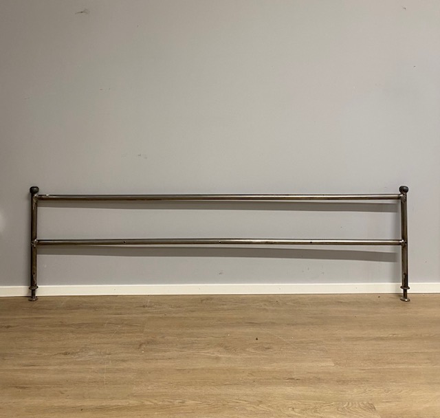 Sängyn jalkopääty 160 cm, rautaa
