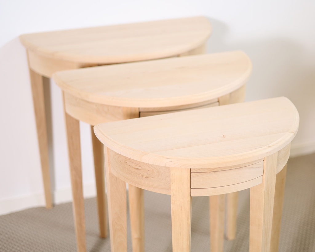 Puolipyöreä pöytä (65 cm)