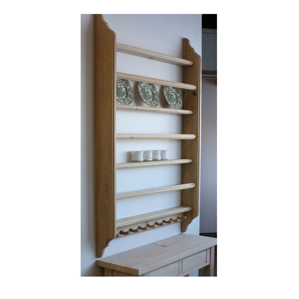 Lautashylly, mäntyä