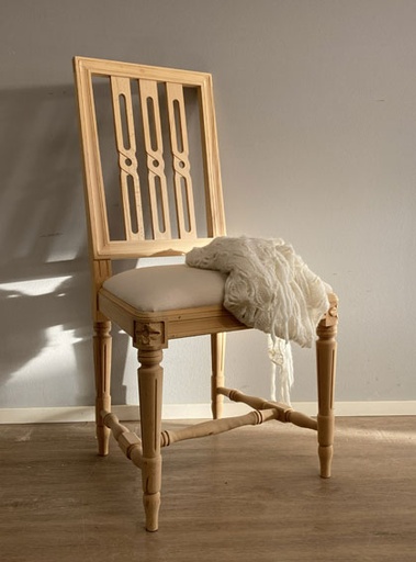 [875] Kustavilainen Eleonoora-tuoli