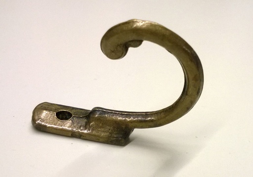 [2144] Seinäkoukku, siro