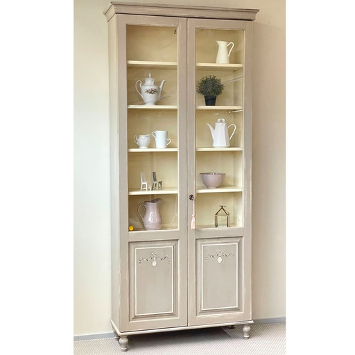 [2552] Kustavilainen vitriini, koristemaalattu