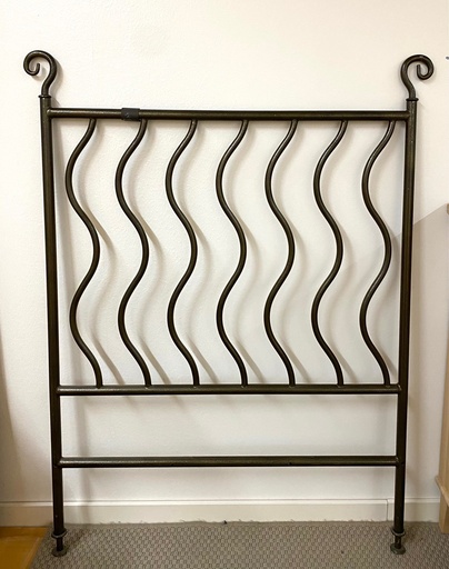 [2255] Sängynpääty Aalto 105 cm Antiikkimes.